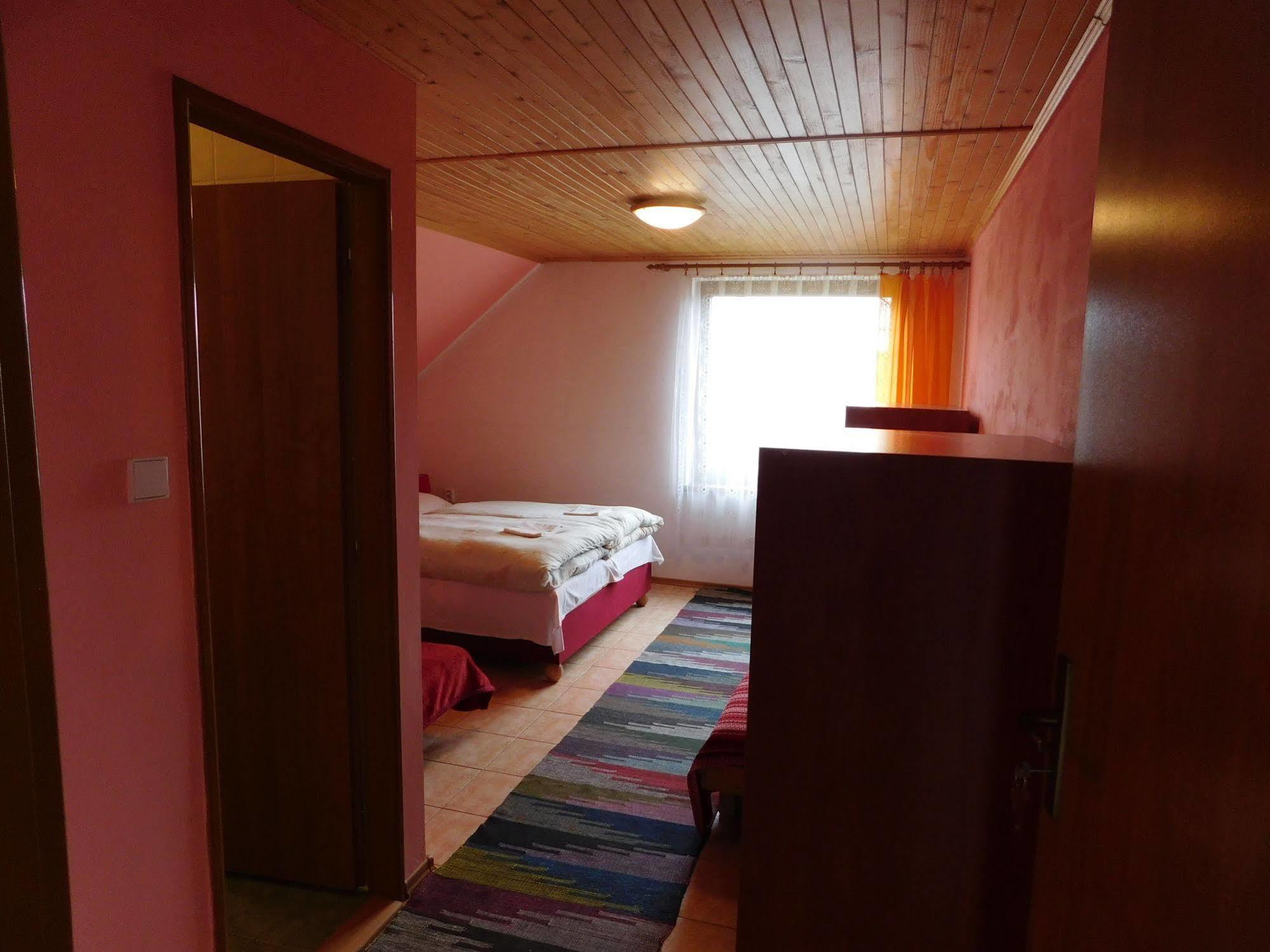 Apartmany Tania Zavazna Poruba Экстерьер фото