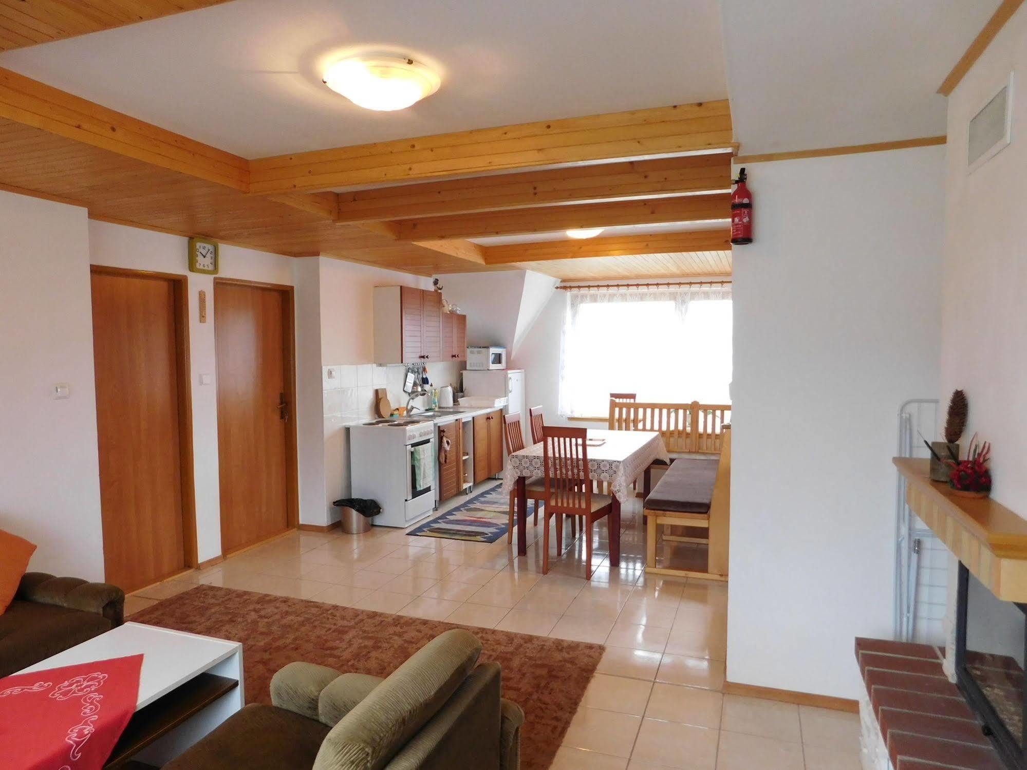 Apartmany Tania Zavazna Poruba Экстерьер фото